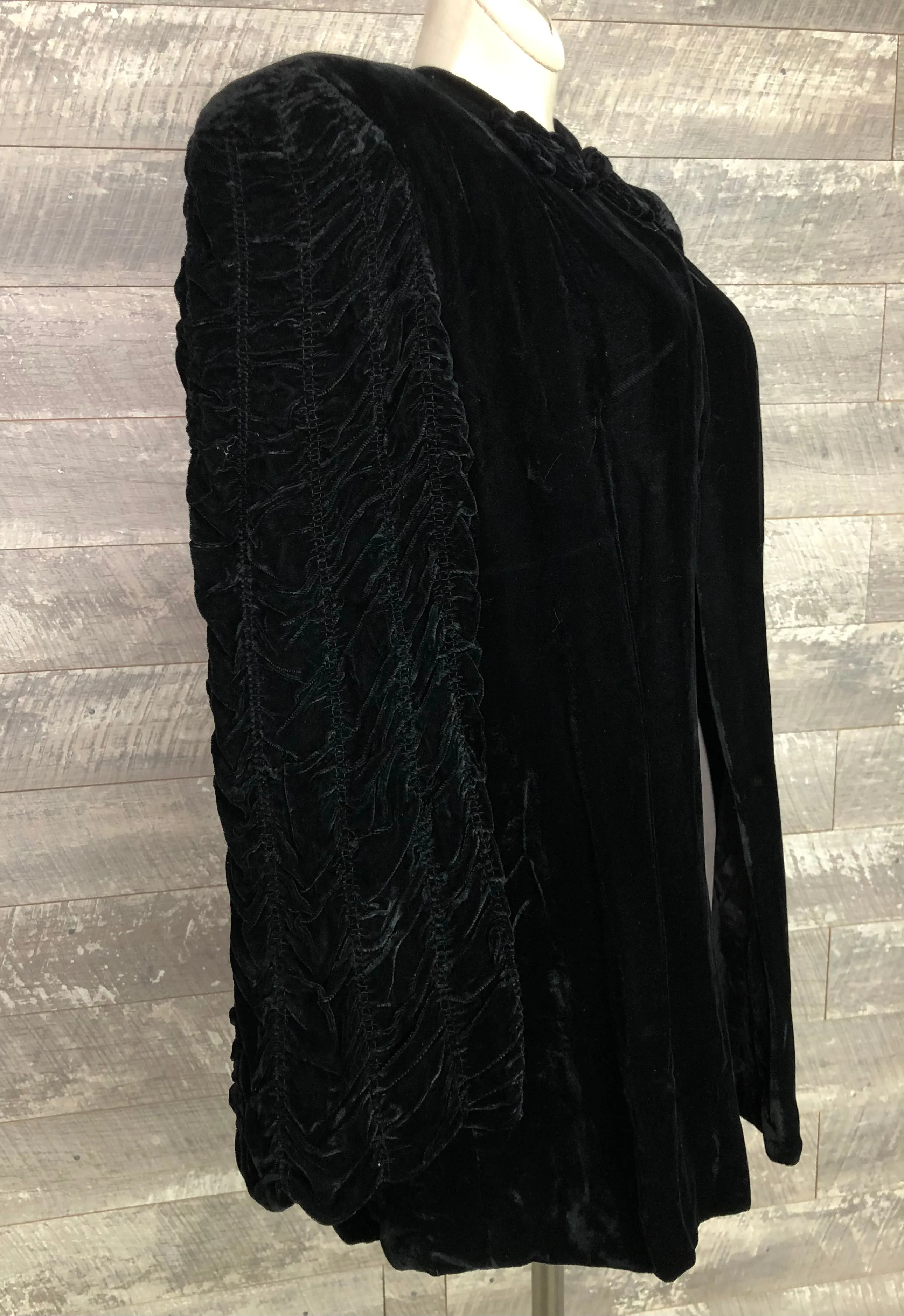 40s black silk velvet coffin pleat coat