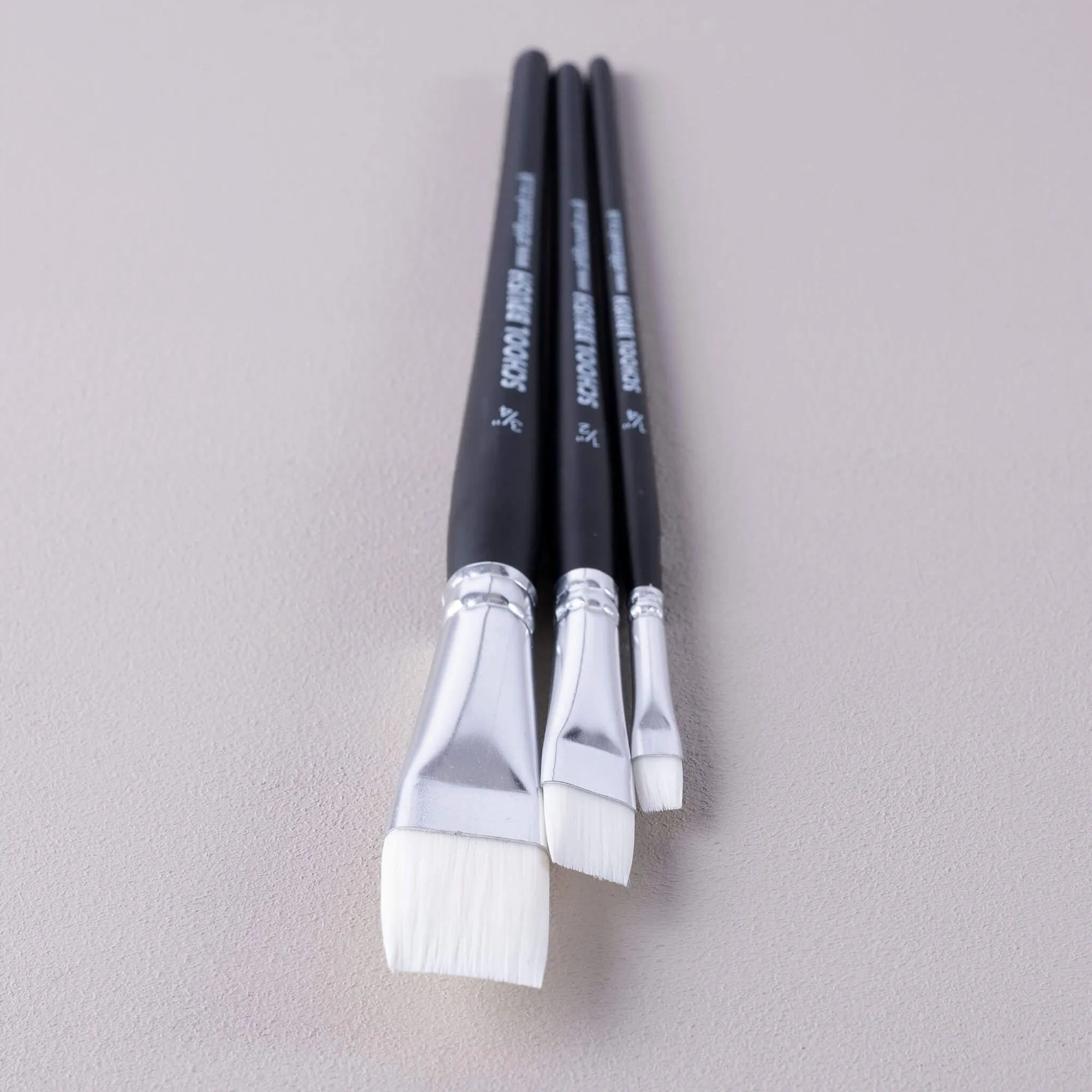ARTdiscount School Brushes - Packs of 10 - Flat