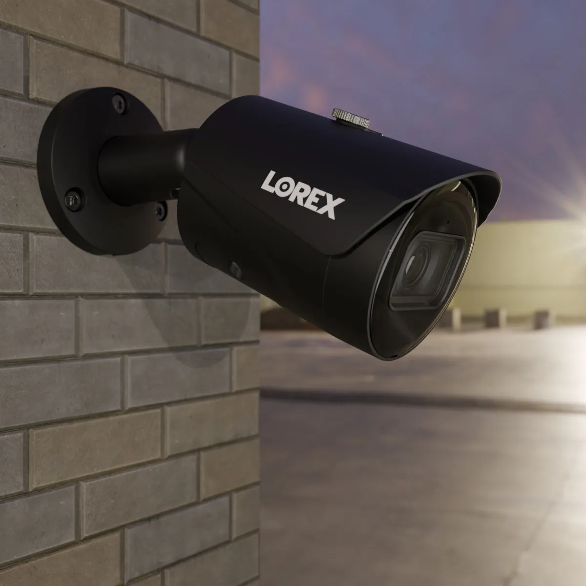 Lorex Elite Series NVR with A4 4MP (2K) IP Bullet Cameras - 4K 32-Channel 8TB Wired System
