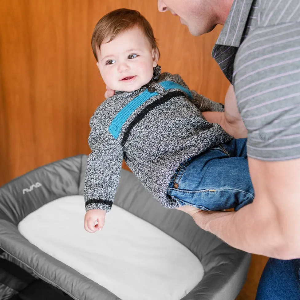 Nuna SENA Aire Play Yard with Zip-Off Bassinet and Changer